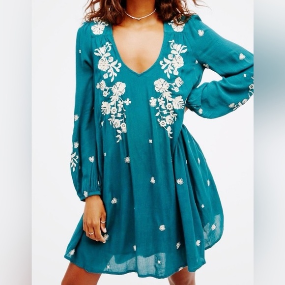 Free People Dresses & Skirts - Free People Women’s Sweet Tennessee Floral Embroidered Open Back Dress S Teal